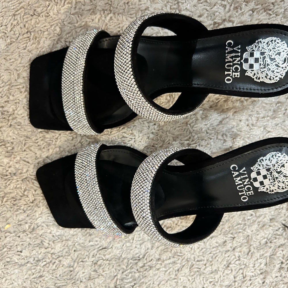 Vince Camuto Women's Aslee Square Toe Dress Sandal Heeled size 8 (fits 7.5 fine)
